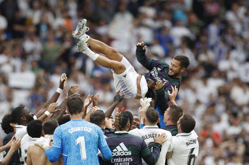 lini belakang Real Madrid